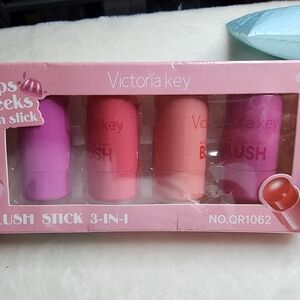 Victoria K Blush Stick 3-in-1 Set (4 Items Inside The Box)